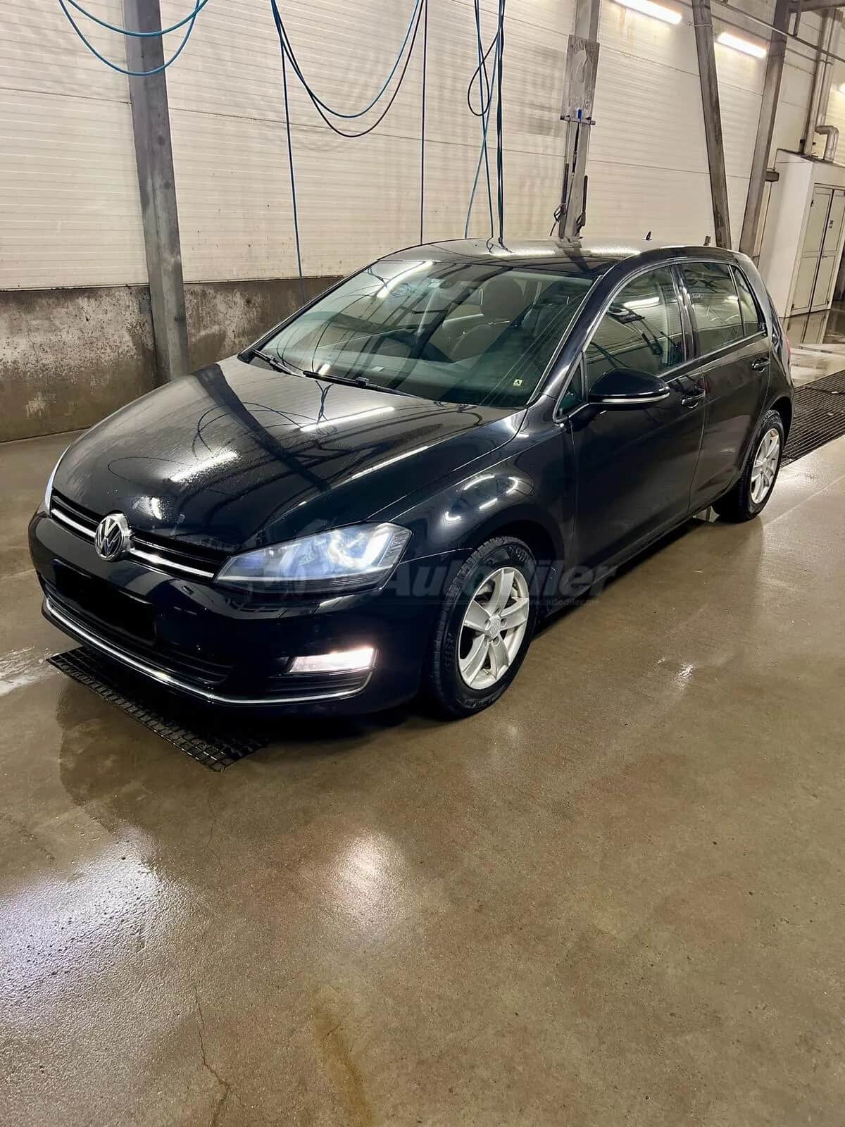 Volkswagen - Golf 7 - 1.6 TDI Highline