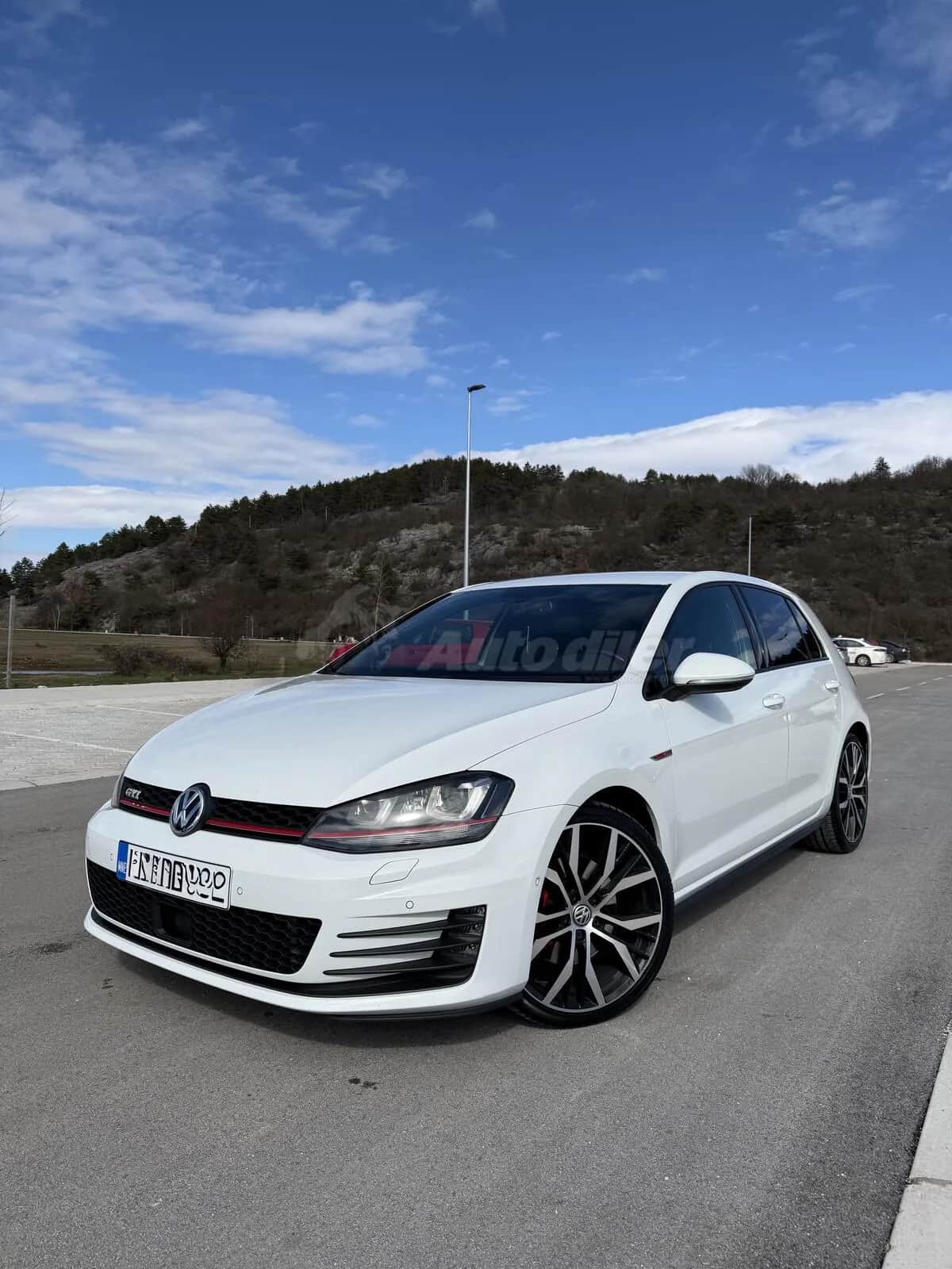 Volkswagen - Golf GTI - 2.0 TSI